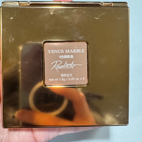 Nine Color Eyeshadow Palette - Picture 3 of 5